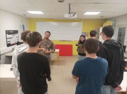 Une rencontre enrichissante au lyce - CIRFA Terre de Lorient
